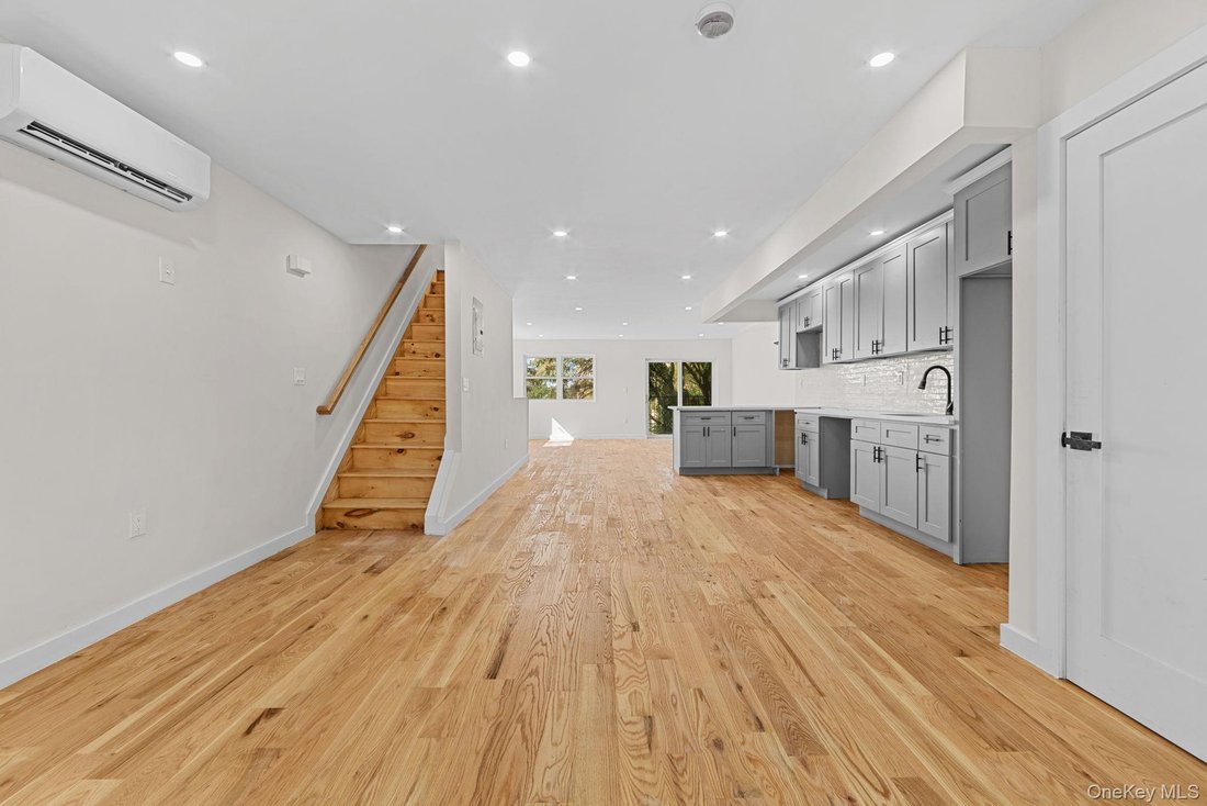 House in New York, New York, United States 4 - 19003241