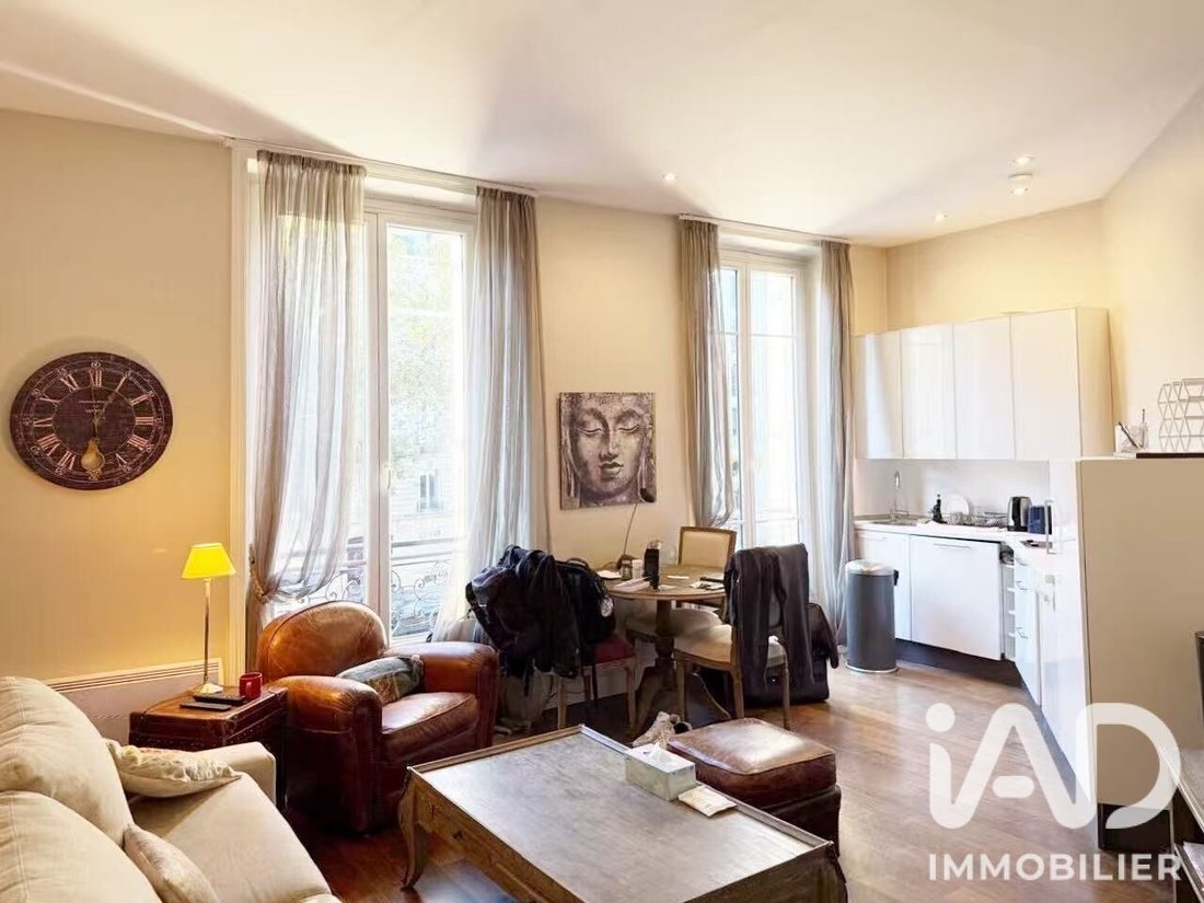 Apartment in Saint Philippe du Roule, Paris 8e Arrondissement, Paris 4 - 19008331