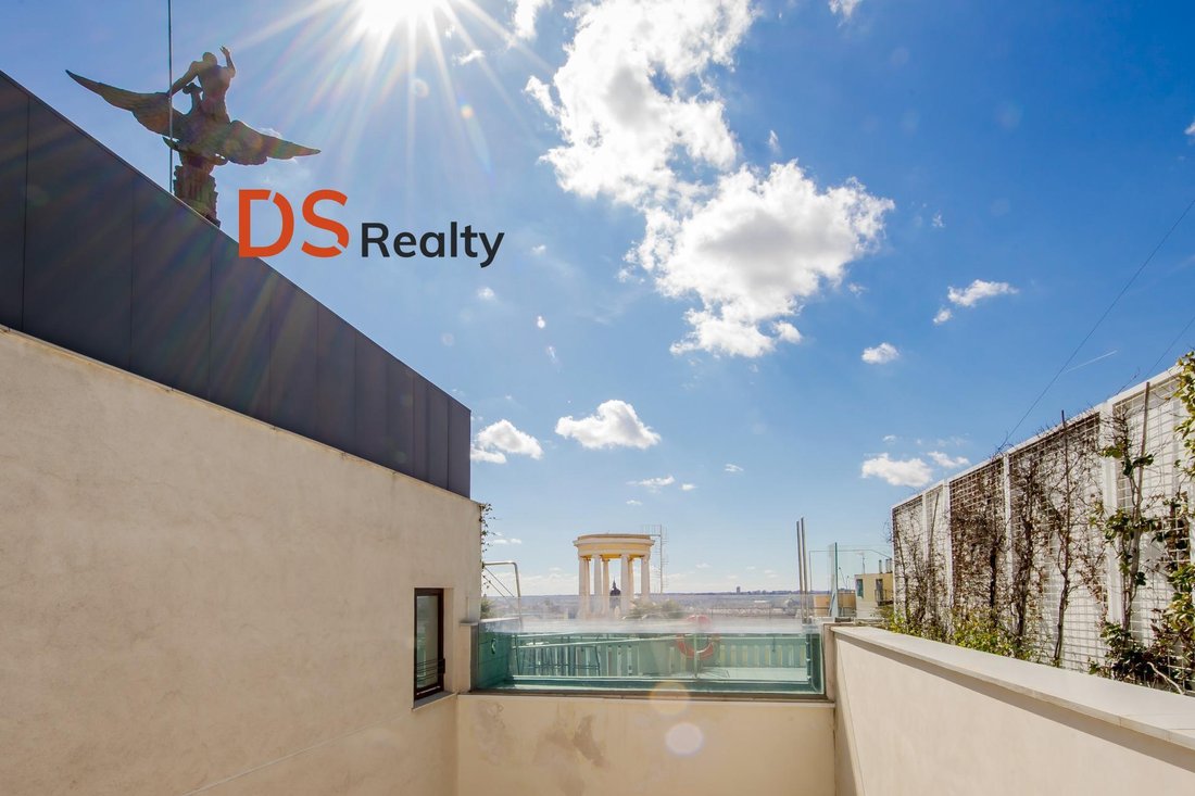 Apartment in Centro, Madrid, Spain 3 - 19004979