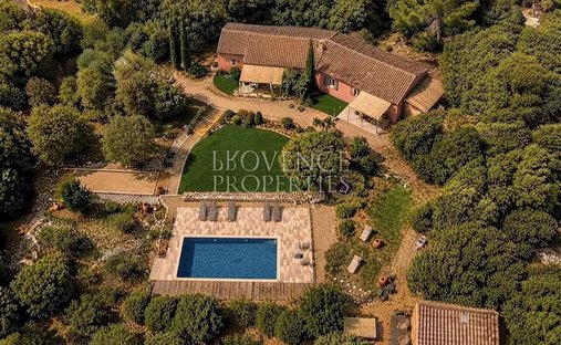 Casa en Correns, Provenza-Alpes-Costa Azul, Francia 1