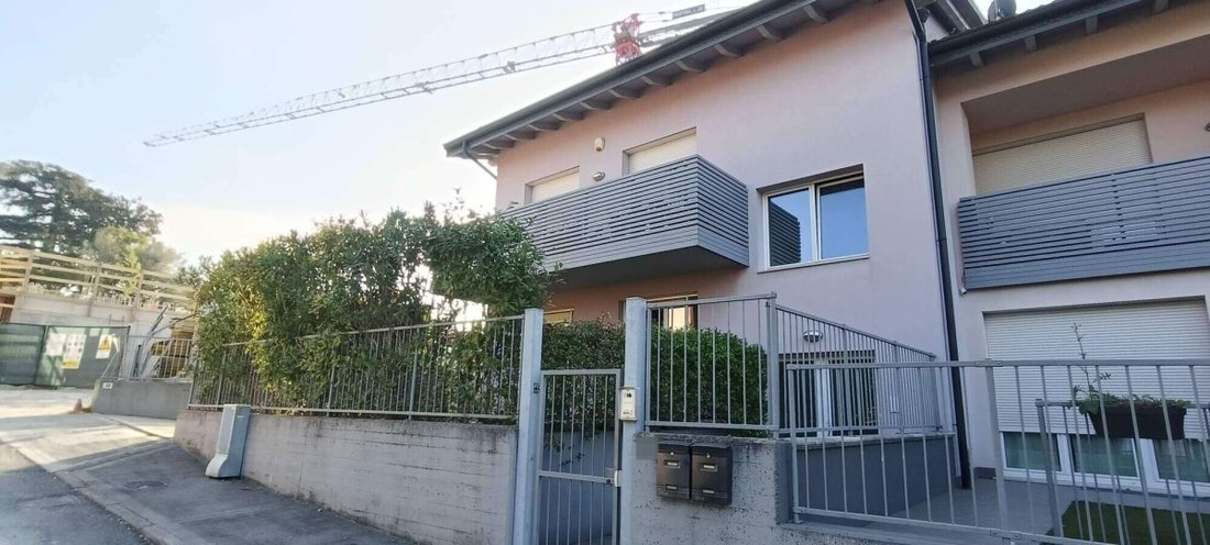 Villa in Centro Storico, Desenzano del Garda, Lombardy 1 - 19003322