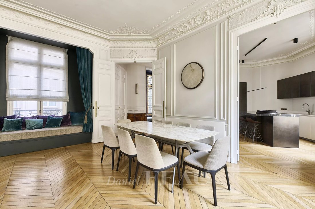 Apartment in Saint Vincent de Paul-Lariboisière, Paris 10e Arrondissement, Paris 5 - 19007088
