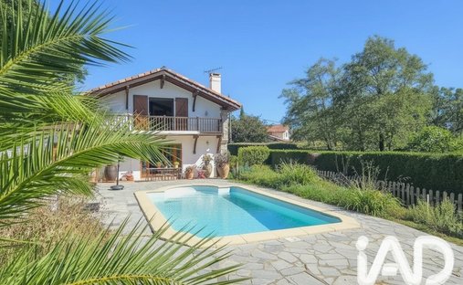 Maison à Mendi-Choko-Karrikatxar-Olhette, Urrugne, France 1