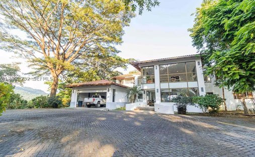 House in Tambor, Alajuela Province, Costa Rica 1