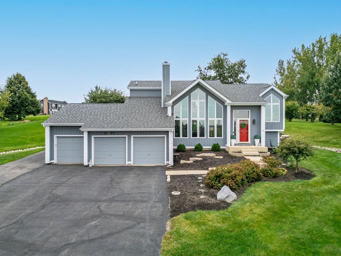 House in Pingree Grove, Illinois, United States 1 - 19000811