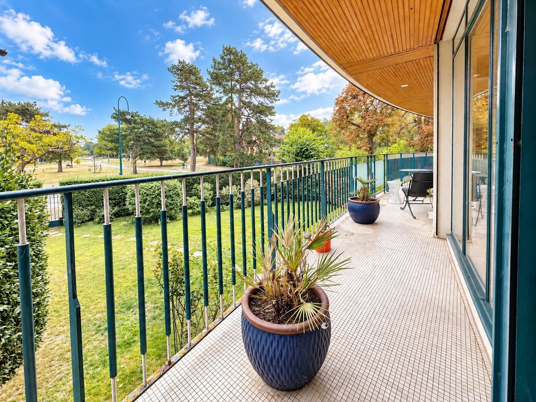 Apartment in Le Vésinet, Ile-de-France, France 1 - 19006295