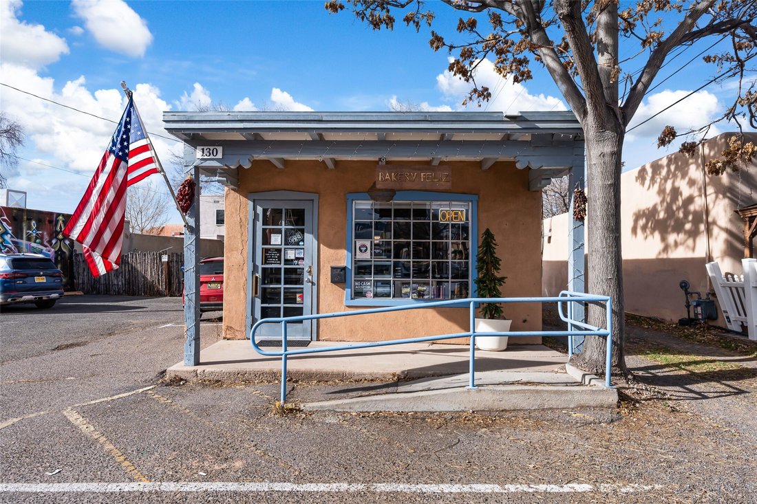 House in Santa Fe, New Mexico, United States 4 - 19002445