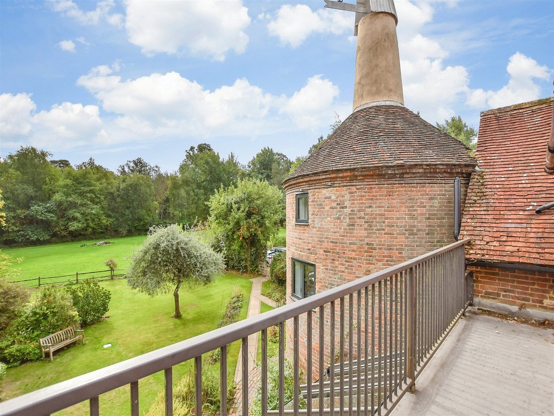 House in Lamberhurst, England 2 - 19007082