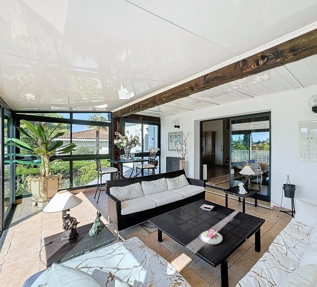 Villa in Cannes, Provence-Alpes-Côte d'Azur, France 2 - 19000767