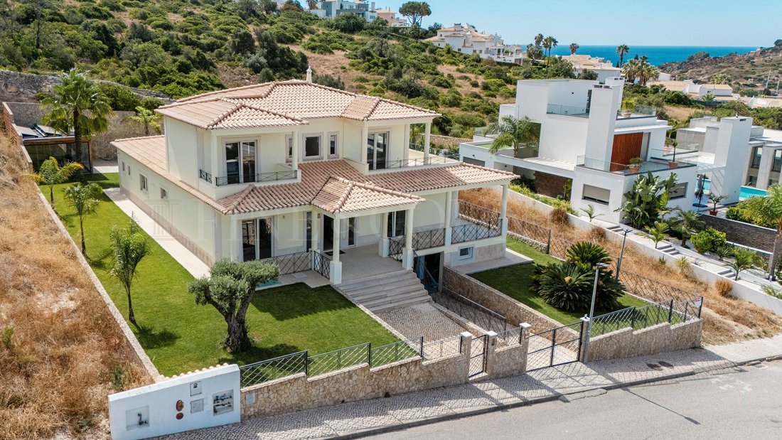 House in Olhos de Agua, Algarve, Portugal 1 - 19005136