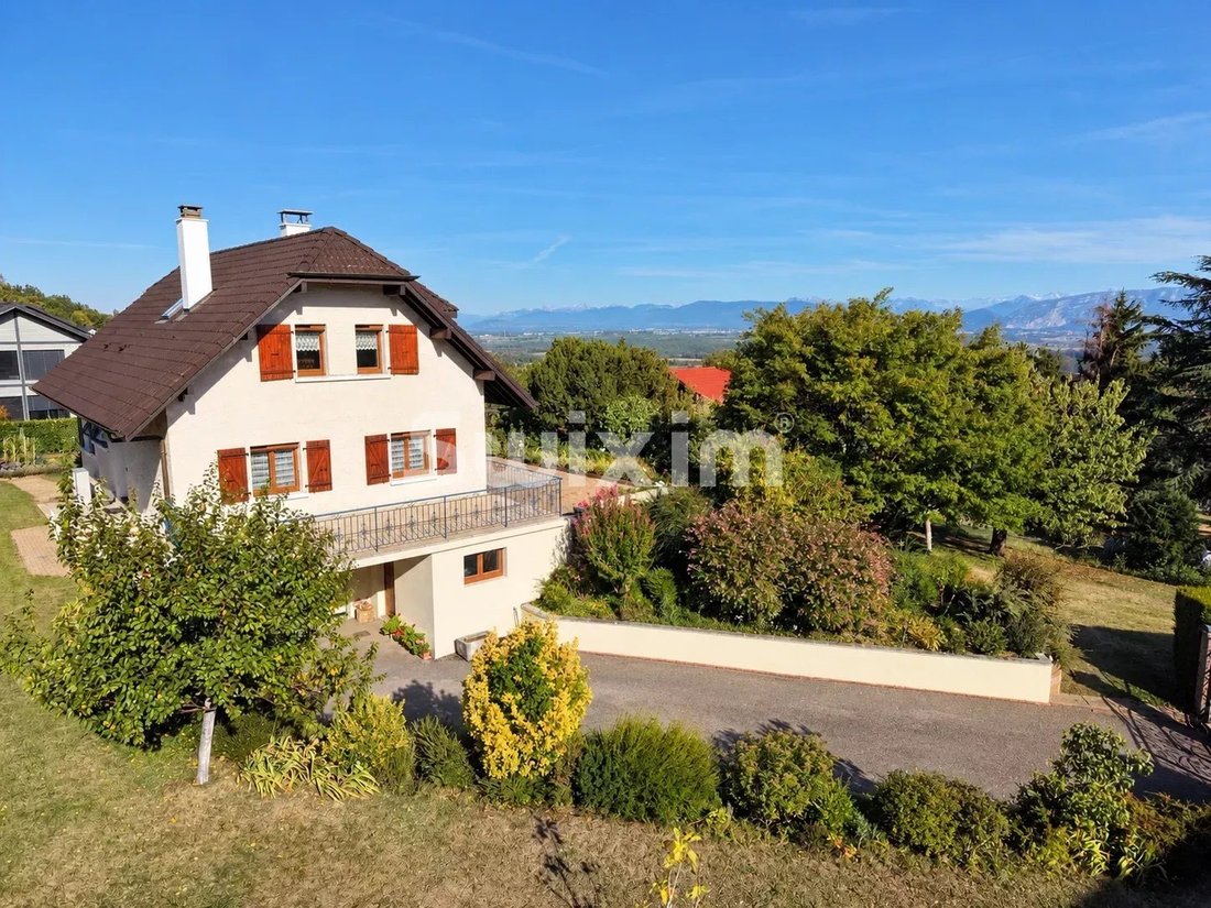 House in Saint-Jean-de-Gonville, Auvergne-Rhône-Alpes, France 1 - 19007543