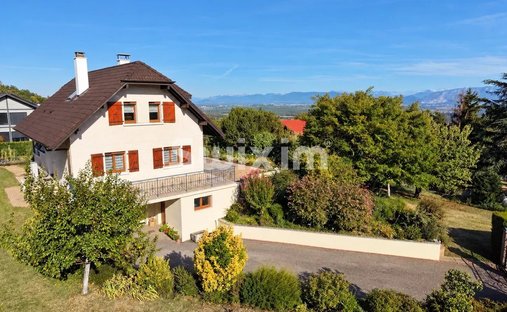 Casa en Saint-Jean-de-Gonville, Auvernia-Ródano-Alpes, Francia 1