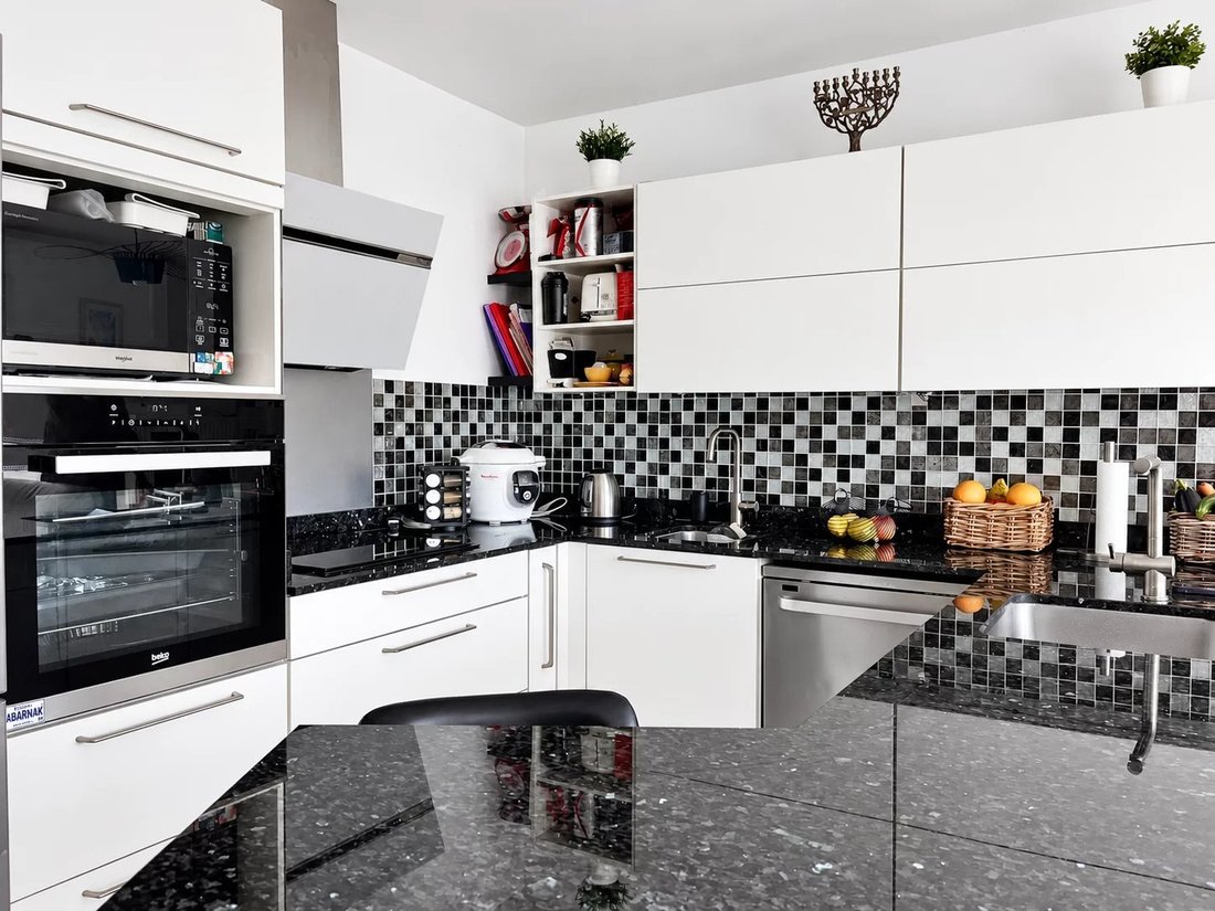 Apartment in Mazargues, Marseille, Provence-Alpes-Côte d'Azur 4 - 19001682