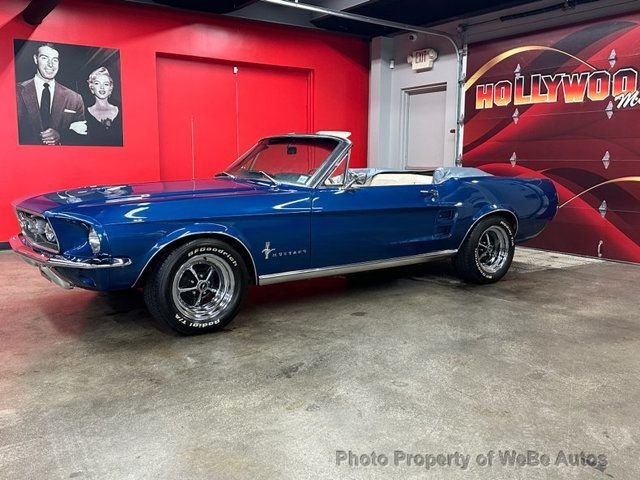 Ford Mustang Convertible in Calverton, NY, United States 1 - 19003176