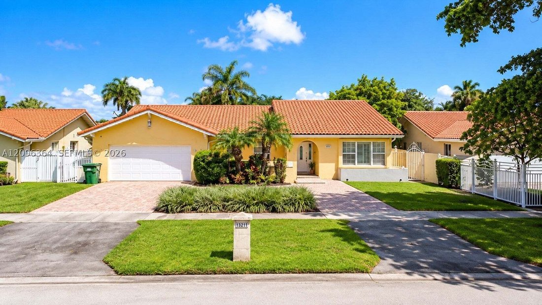 House in Miami, Florida, United States 2 - 19003563