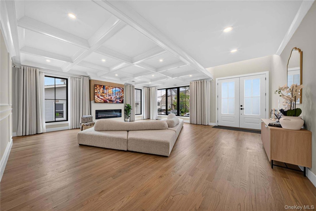 Casa en Lindenhurst, Nueva York, Estados Unidos 5 - 19000406