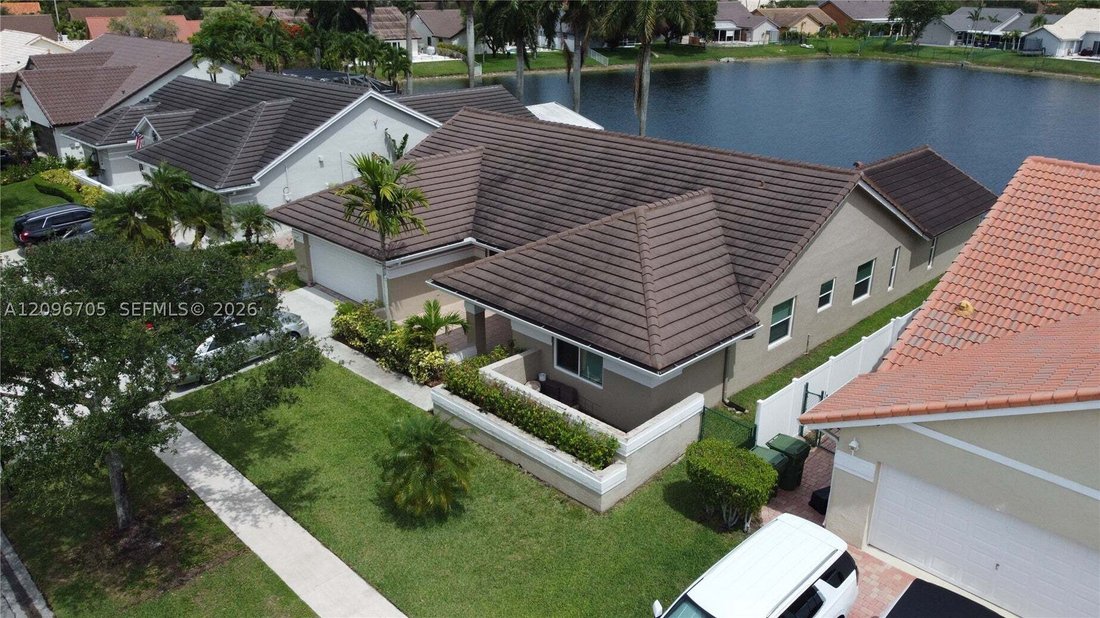 House in Pembroke Pines, Florida, United States 3 - 19007022