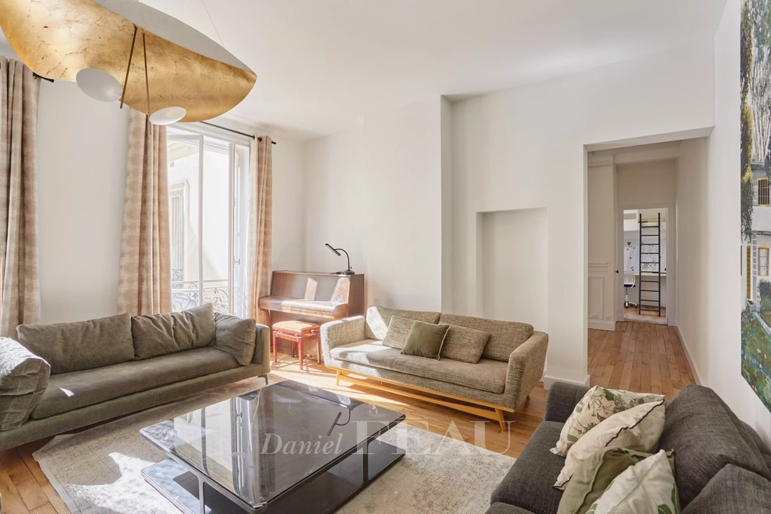 Apartment in Les Halles, Paris 1er Arrondissement, Paris 1 - 19004547