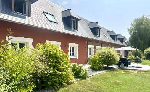 House in Saint-Vaast-Dieppedalle, Normandy, France 1