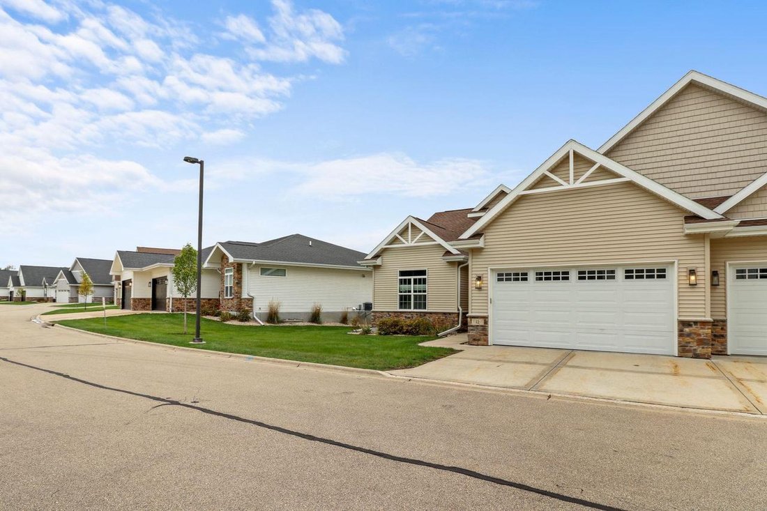Condo in Fitchburg, Wisconsin, United States 3 - 19000302
