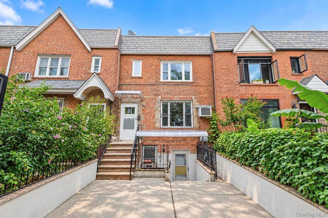 House in New York, New York, United States 2 - 19003260