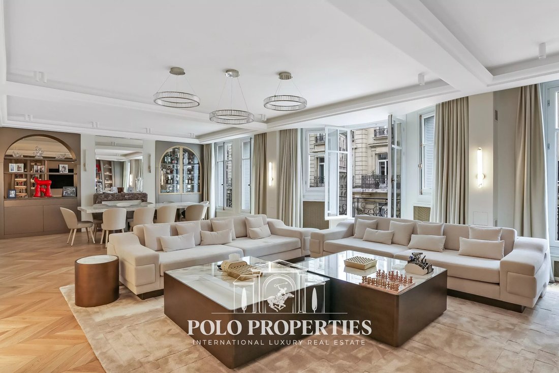 Apartment in Hoche-Friedland, Paris 8e Arrondissement, Paris 1 - 19001142