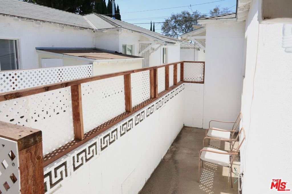 Los Angeles, California, United States 3 - 19006657