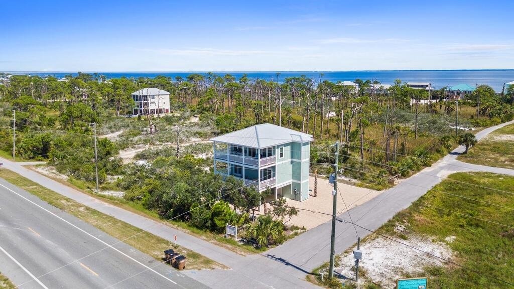 House in Port St. Joe, Florida, United States 3 - 19002750