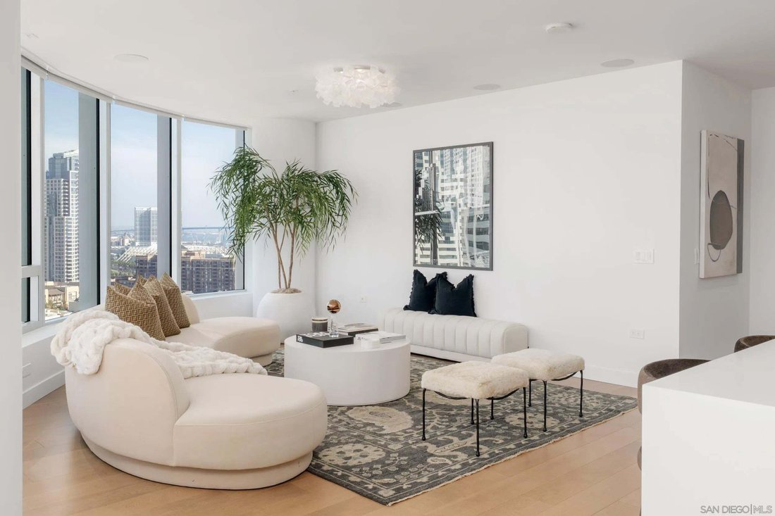 Condo in San Diego, California, United States 4 - 19002240