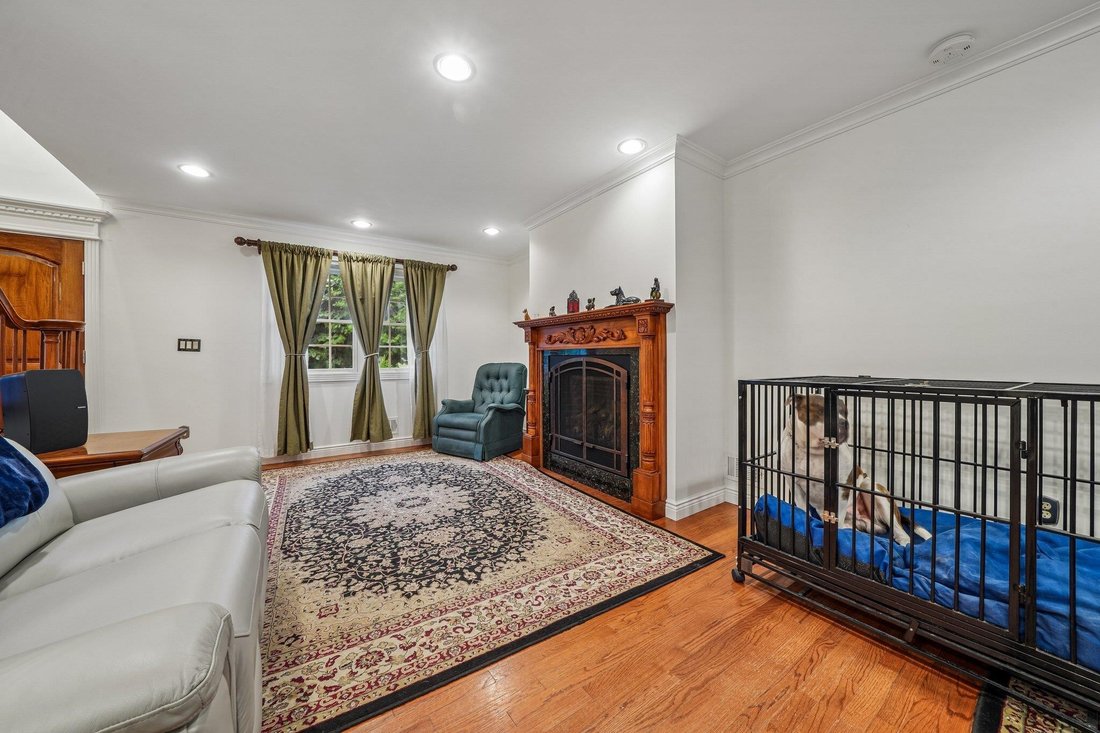 House in Secaucus, New Jersey, United States 5 - 19005698