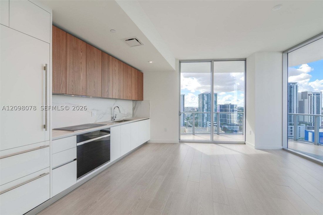 Condo in Miami, Florida, United States 4 - 19000671