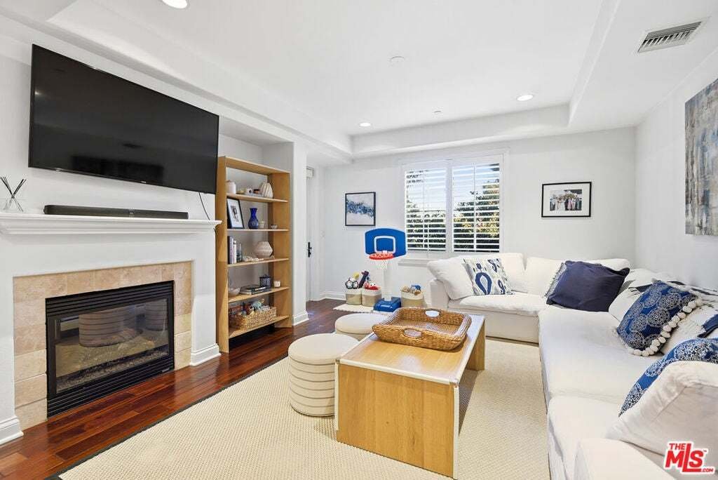 Condo in Los Angeles, California, United States 1 - 19006680