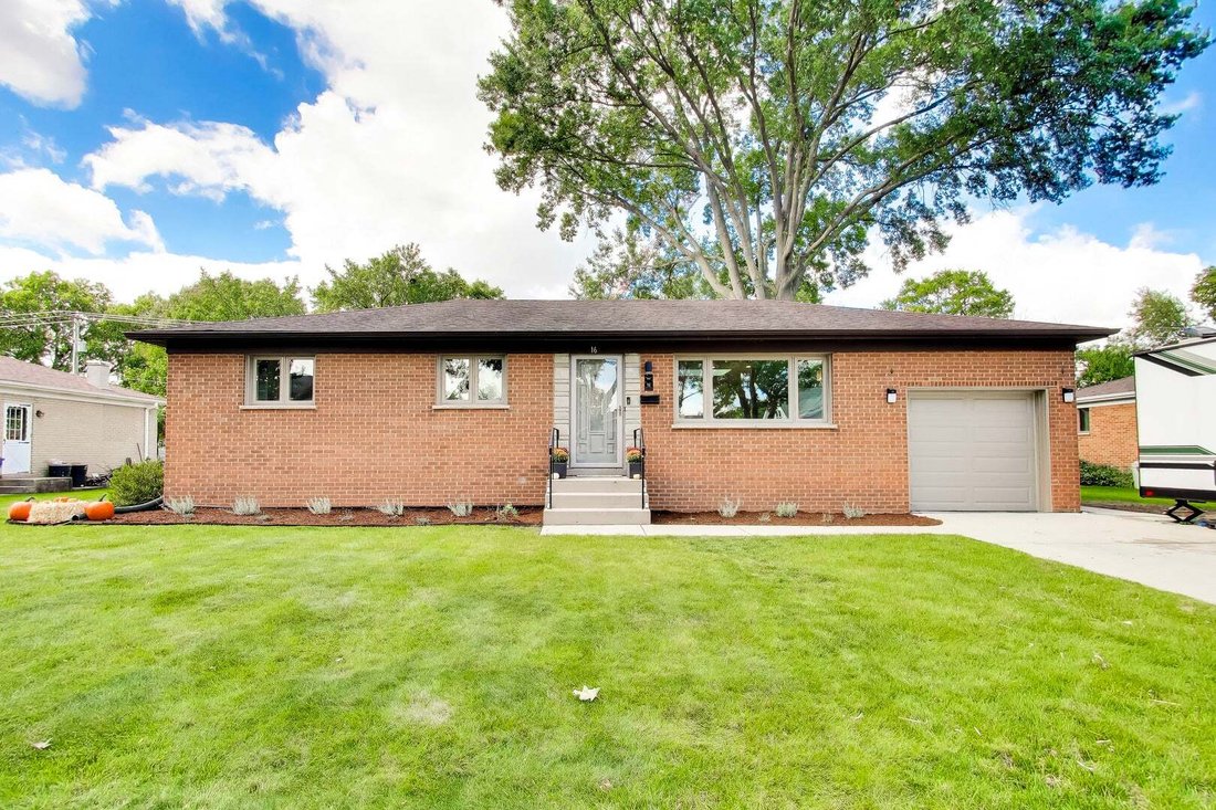 House in Mount Prospect, Illinois, United States 1 - 19000786