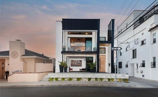House in Signal Hill, California, United States 1