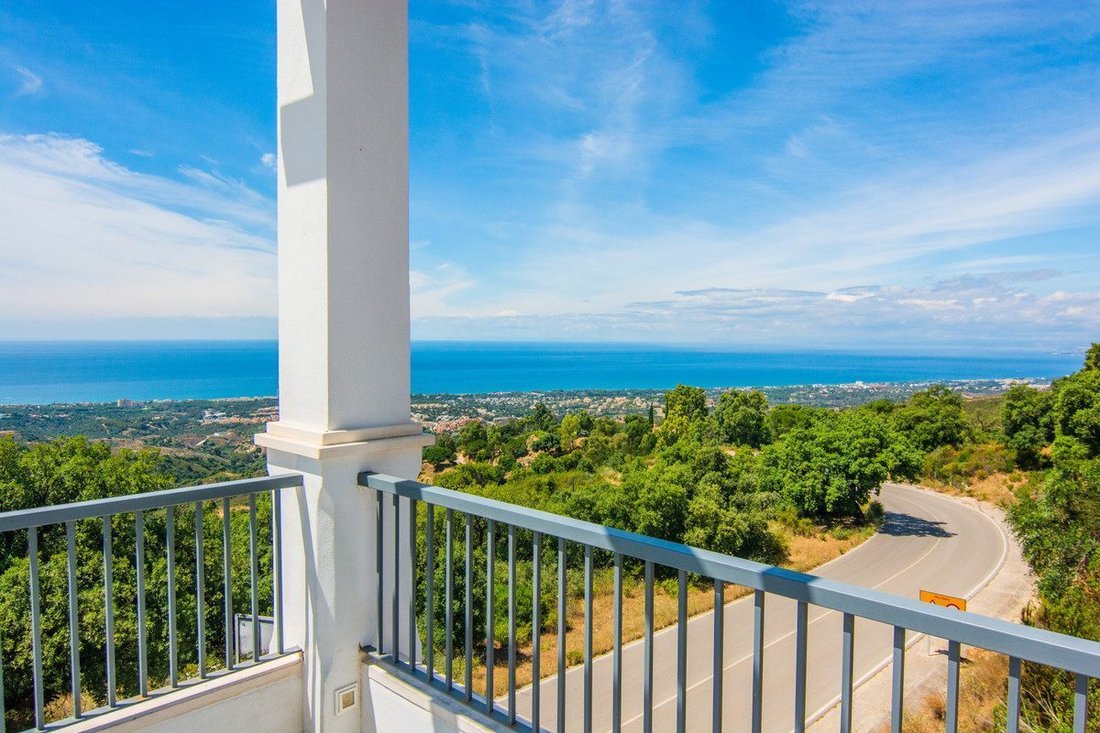 Villa in Elviria-Cabopino, Marbella, Spain 2 - 19007196