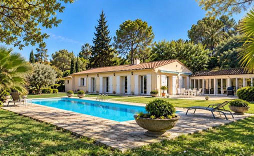 Villa in Mougins, Provence-Alpes-Côte d'Azur, France 1
