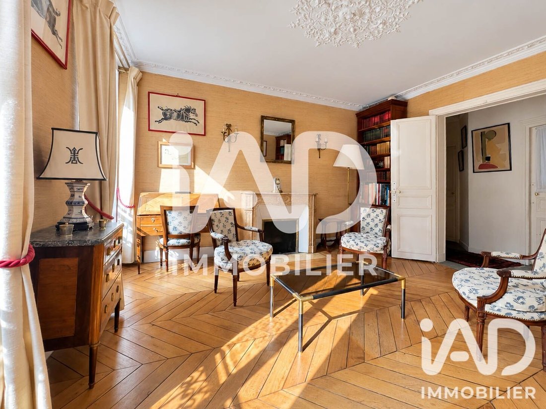 Apartment in Odéon, Paris 6e Arrondissement, Paris 1 - 19008459