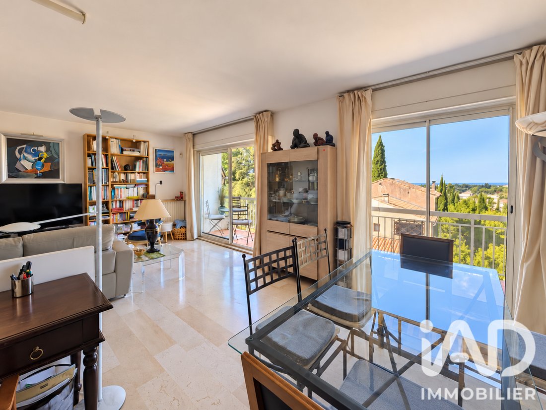 Apartment in Granettes-Jauberte-Sainte Anne, Aix-en-Provence, France 2 - 19008329