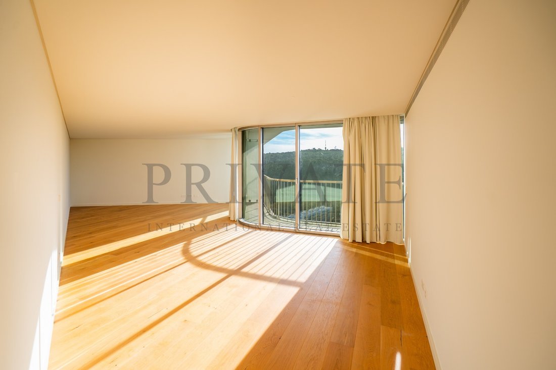 Apartment in Campolide, Lisbon, Portugal 2 - 19007650