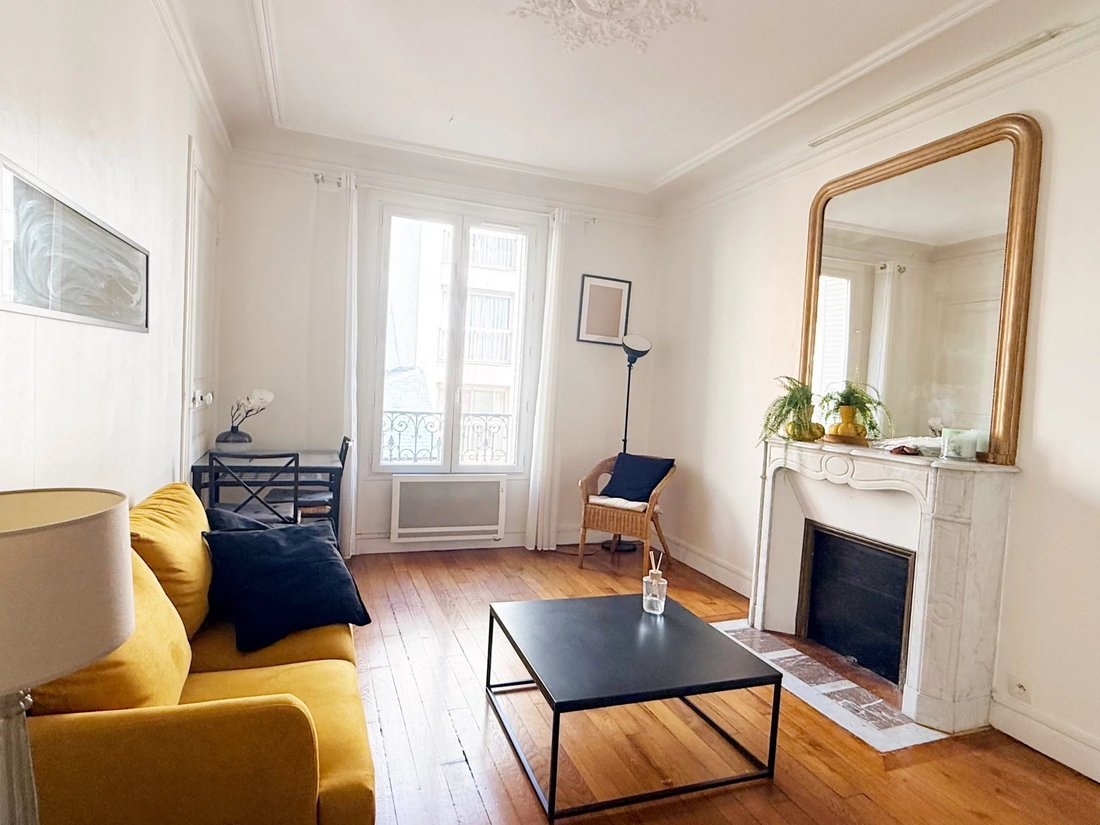 Apartment in Muette Sud, Paris 16e Arrondissement, Paris 1 - 19001680