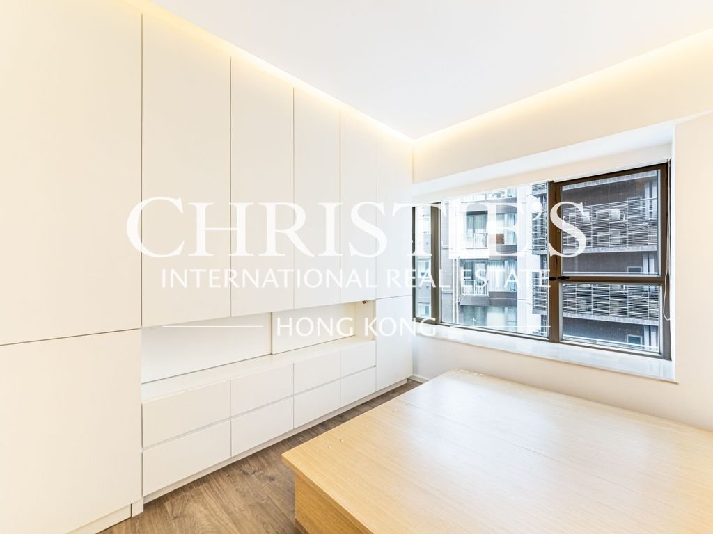 Apartment in Hong Kong, Hong Kong 5 - 19008237