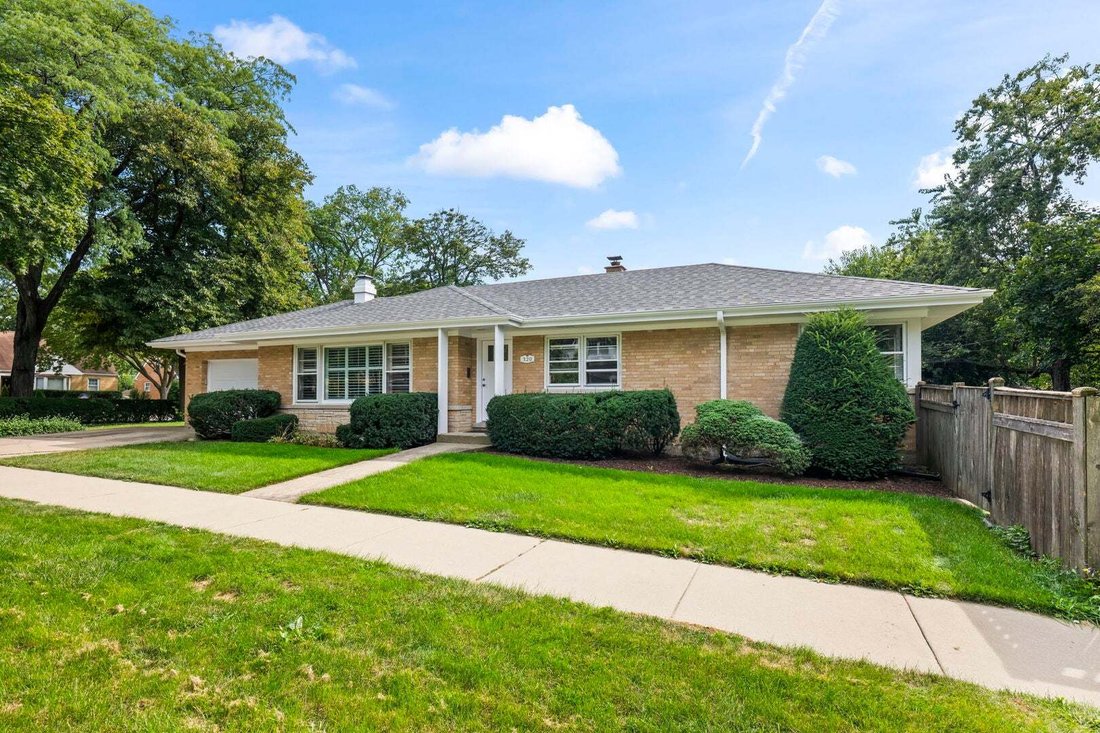 House in Mount Prospect, Illinois, United States 1 - 19004050