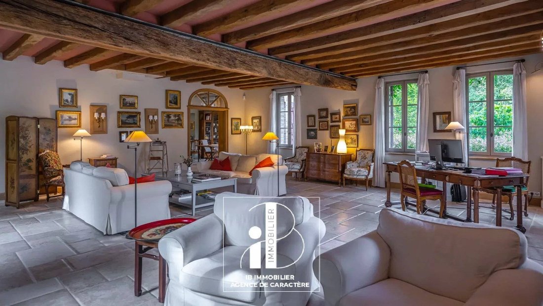 House in Fontainebleau, Ile-de-France, France 5 - 16327821