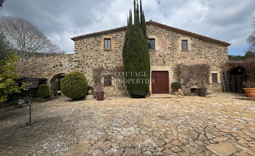 Finca en Montrás, Cataluña, España 1