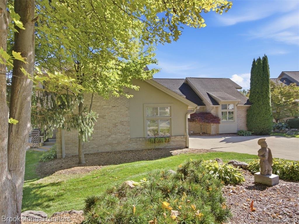 House in Waterford Township, Michigan, United States 5 - 19003759