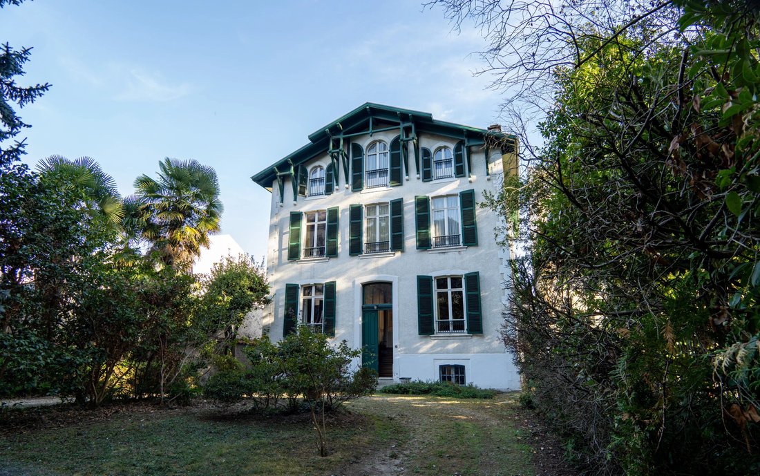 House in Pau, Nouvelle-Aquitaine, France 1 - 19007561