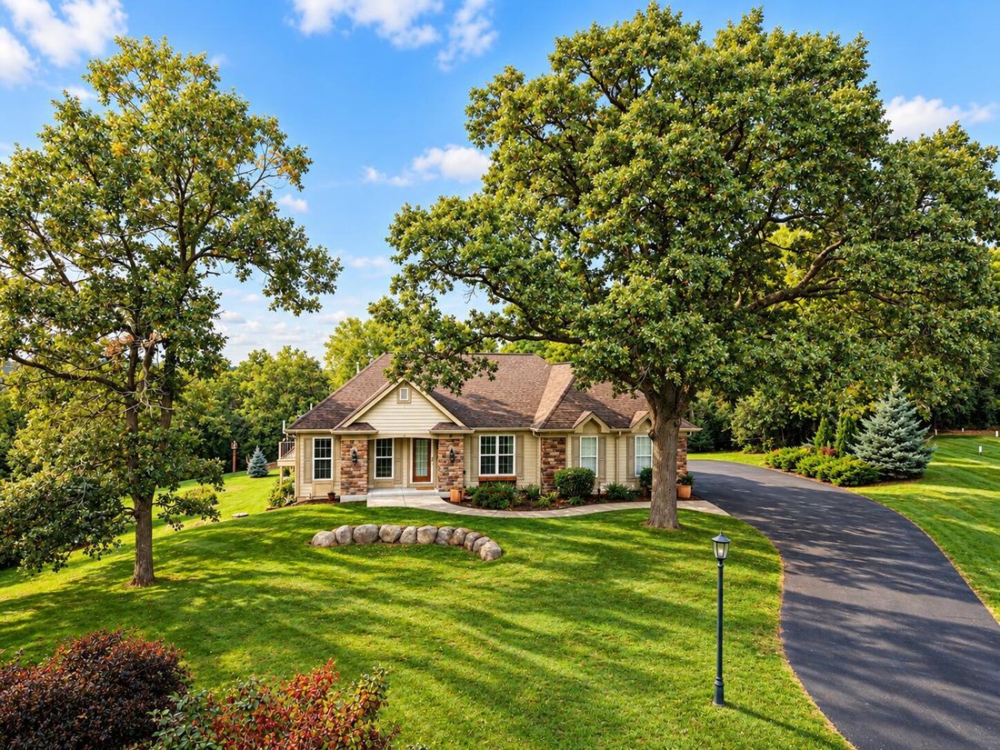 House in Wales, Wisconsin, United States 2 - 19006884