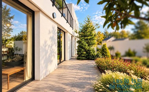 House in Jean Jaures, Le Plessis-Robinson, France 1