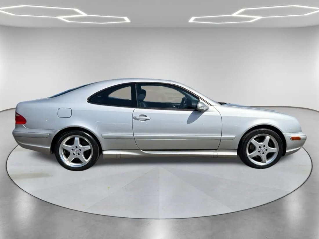 Coupe in Fresno, CA, United States 2 - 18997234