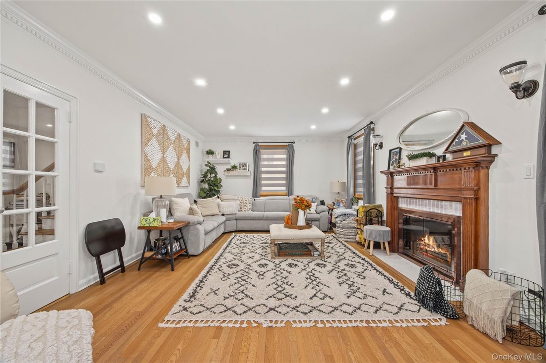 House in New York, New York, United States 5 - 19003263